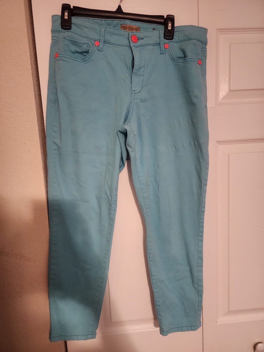 Vintage America Light Blue Skinny Jeans with Pink Rivets